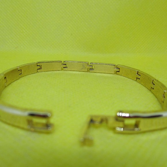 Moonglow Gold Tone Panel Sectional Bracelet White Moonglow Lucite Bars Gold Tone - Picture 10 of 10